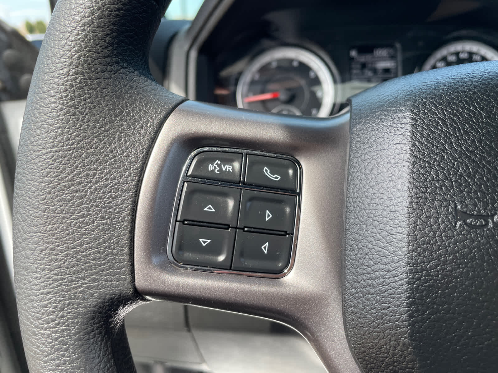 2022 Ram 1500 Classic Warlock photo 18