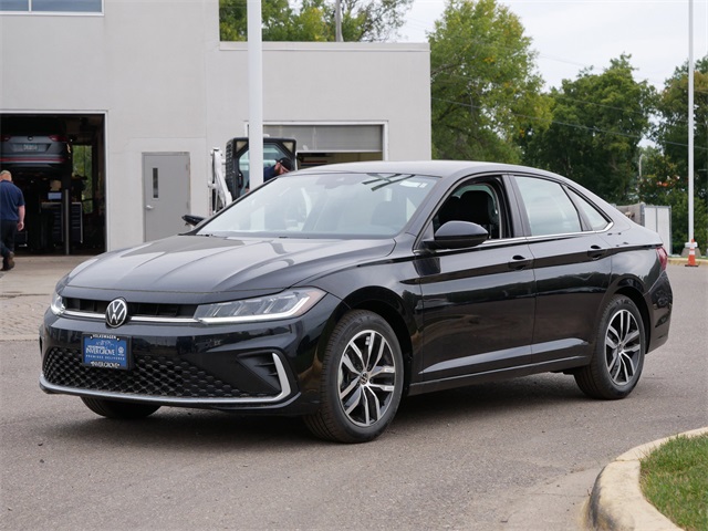 2025 Volkswagen Jetta 1.5T SE photo 4