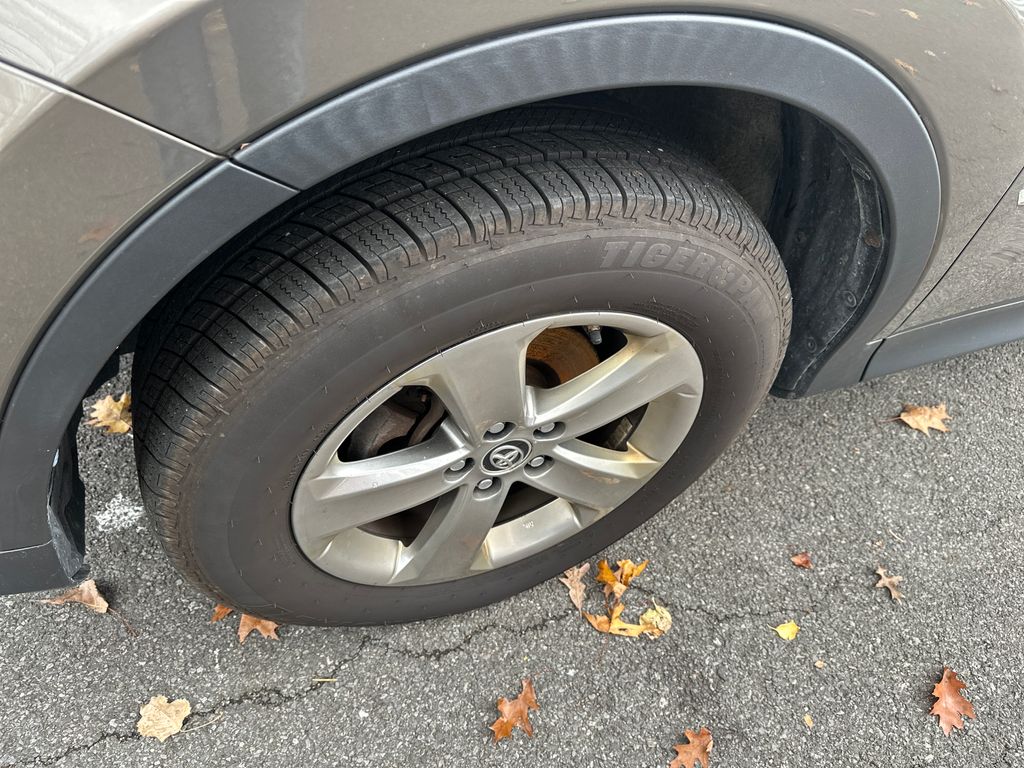 Used 2015 Toyota RAV4 XLE with VIN JTMRFREV2FD170280 for sale in Latham, NY