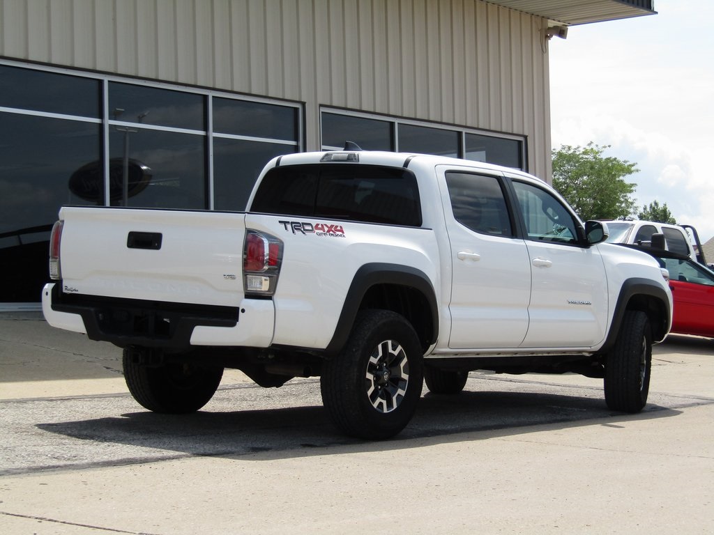 2023 Toyota Tacoma Double Cab V6 photo 2