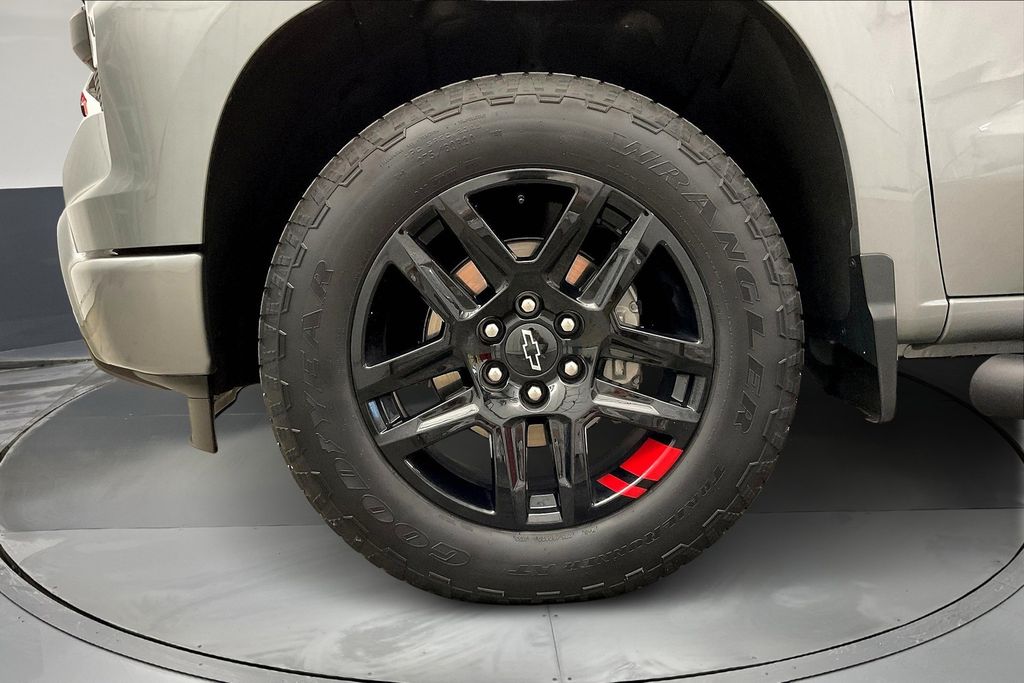 2023 Chevrolet Silverado 1500 RST photo 9