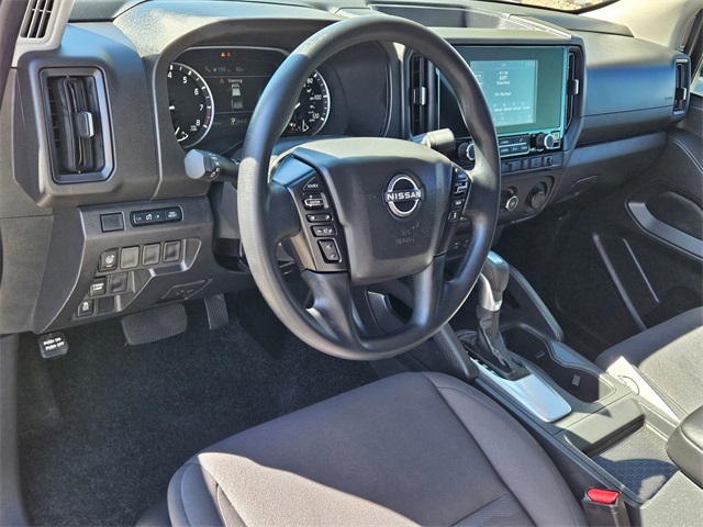 2025 Nissan Frontier S photo 9