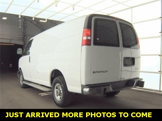 2024 Gmc Savana 2500 Cargo photo 2
