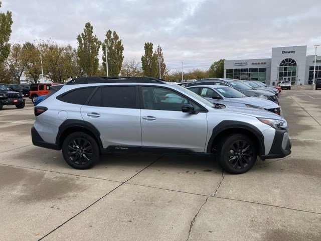 2024 Subaru Outback Onyx Edition photo 4