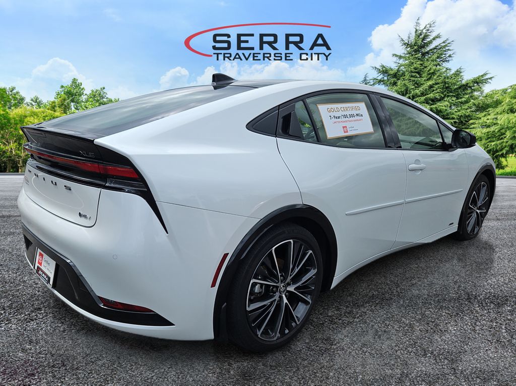 2024 Toyota Prius XLE photo 4