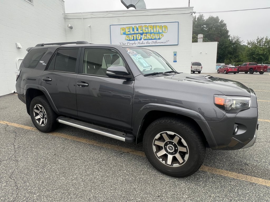 2023 Toyota 4Runner TRD Off-Road Premium photo 2