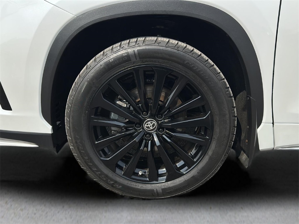 2023 Toyota Highlander XSE photo 20