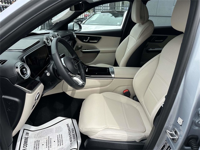 2025 Mercedes Benz GLC 300 4MATIC photo 14