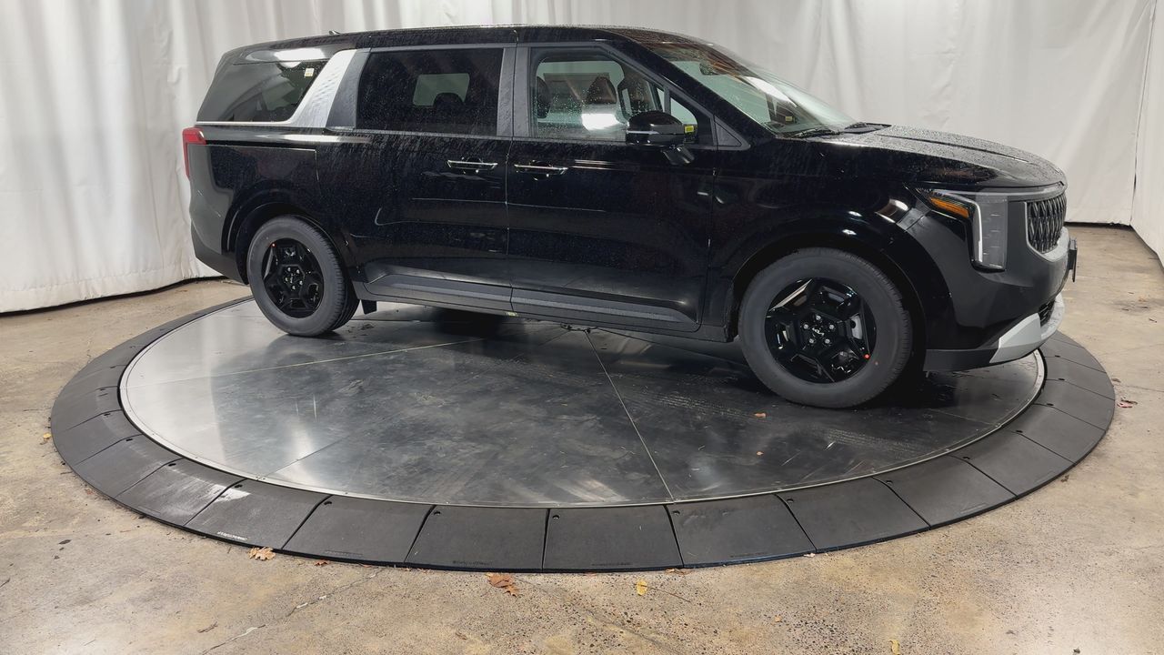 2026 Kia Carnival LXS photo 2