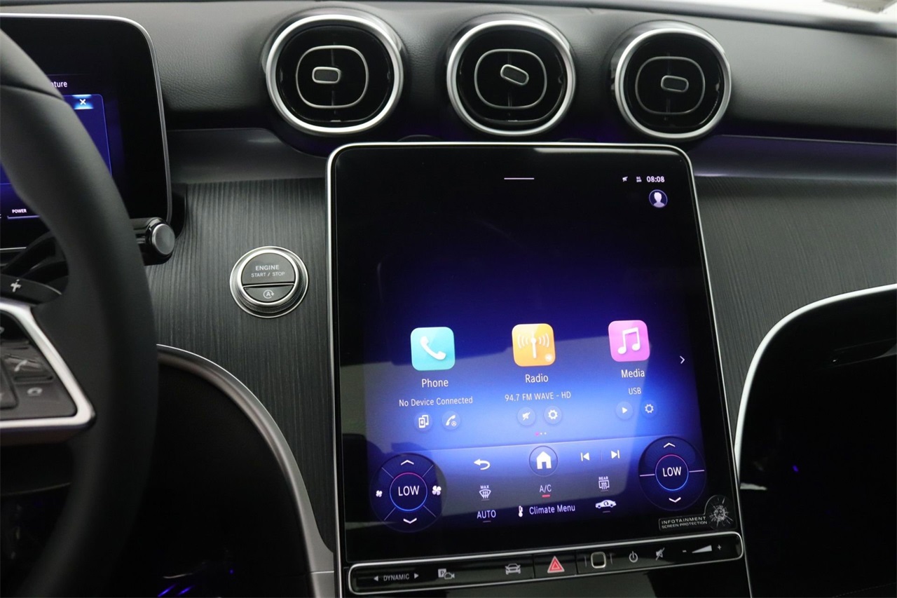 2025 Mercedes Benz C 300 photo 4