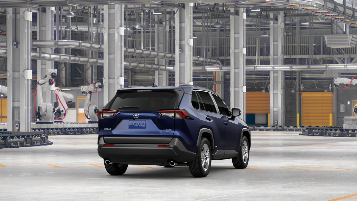 2025 Toyota RAV4 Hybrid XLE photo 8