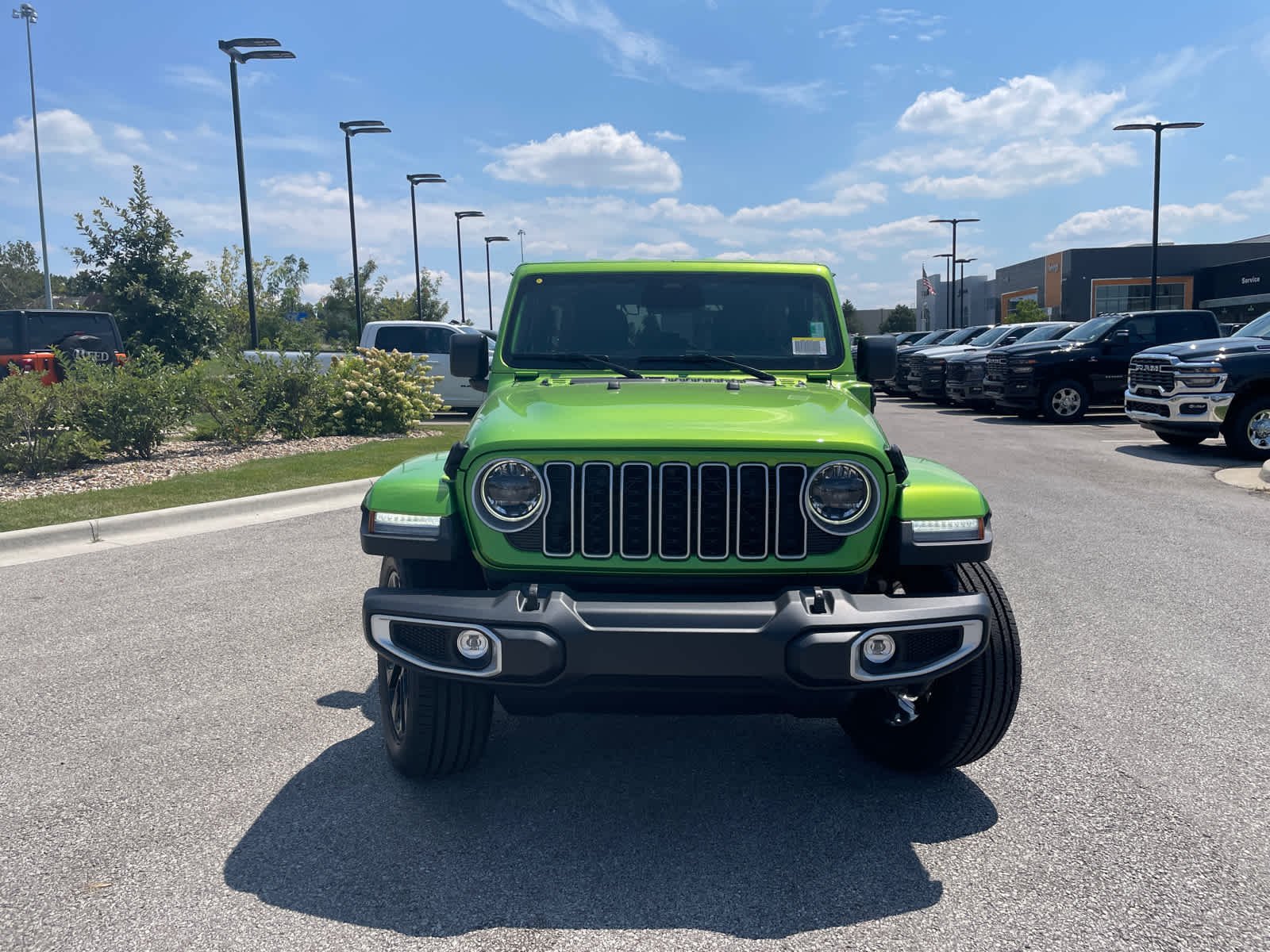 2025 Jeep Wrangler 4xe Sahara photo 3