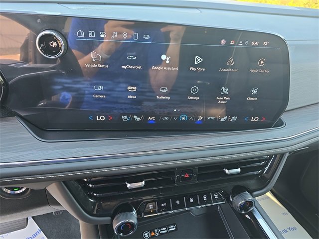 2025 Chevrolet Suburban Premier photo 20