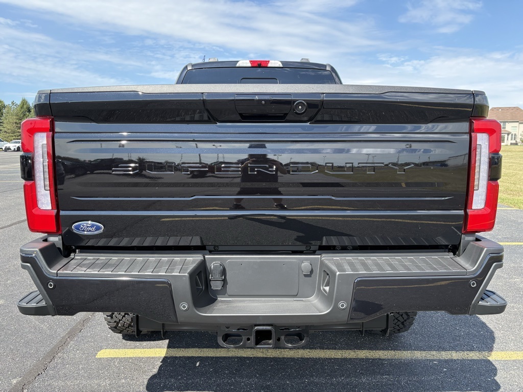 2026 Ford F-350 Platinum photo 6