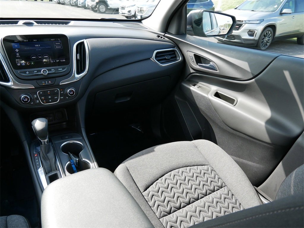2022 Chevrolet Equinox LT photo 13