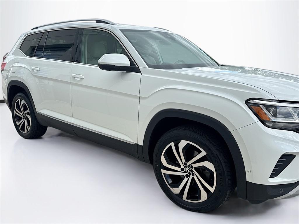 2021 Volkswagen Atlas SEL Premium photo 3