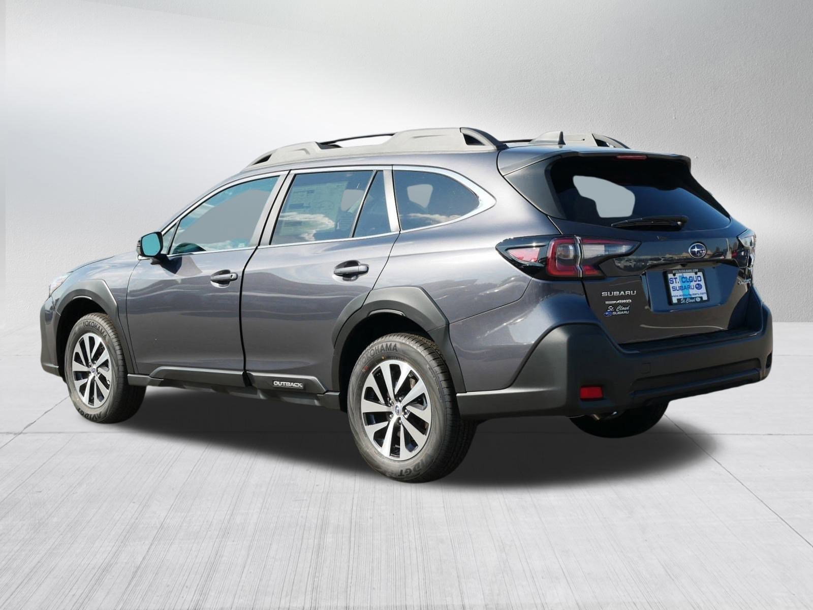 2025 Subaru Outback Premium photo 3