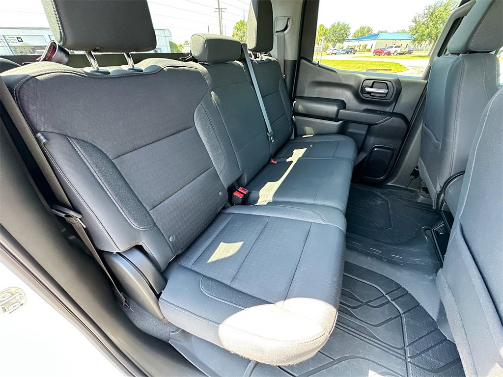 2023 Chevrolet Silverado 1500 Custom photo 23