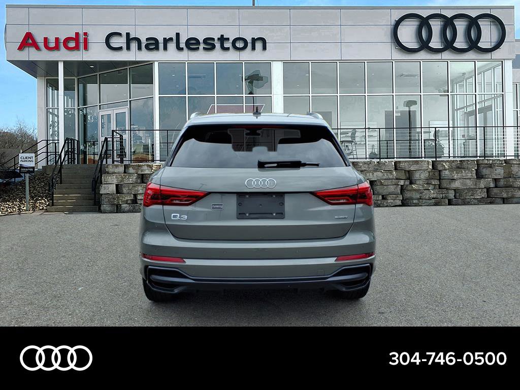 2022 Audi Q3 S line Premium Plus photo 4