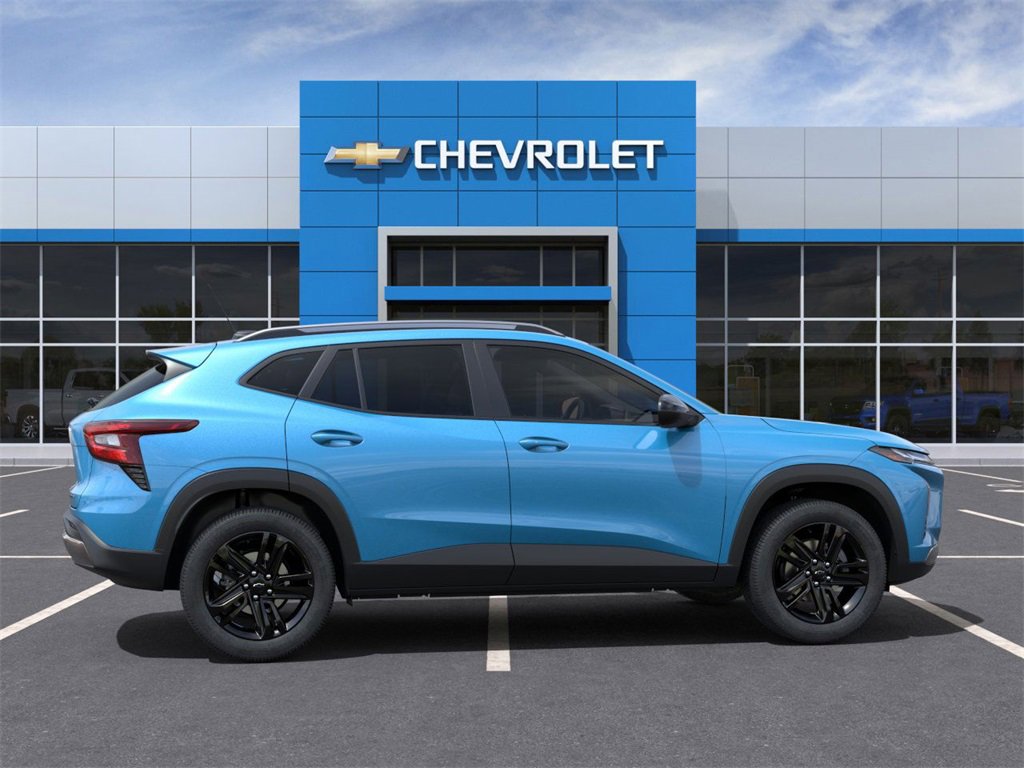 New 2025 Chevrolet Trax ACTIV SUV in Chicago 000X6158 Mike Anderson
