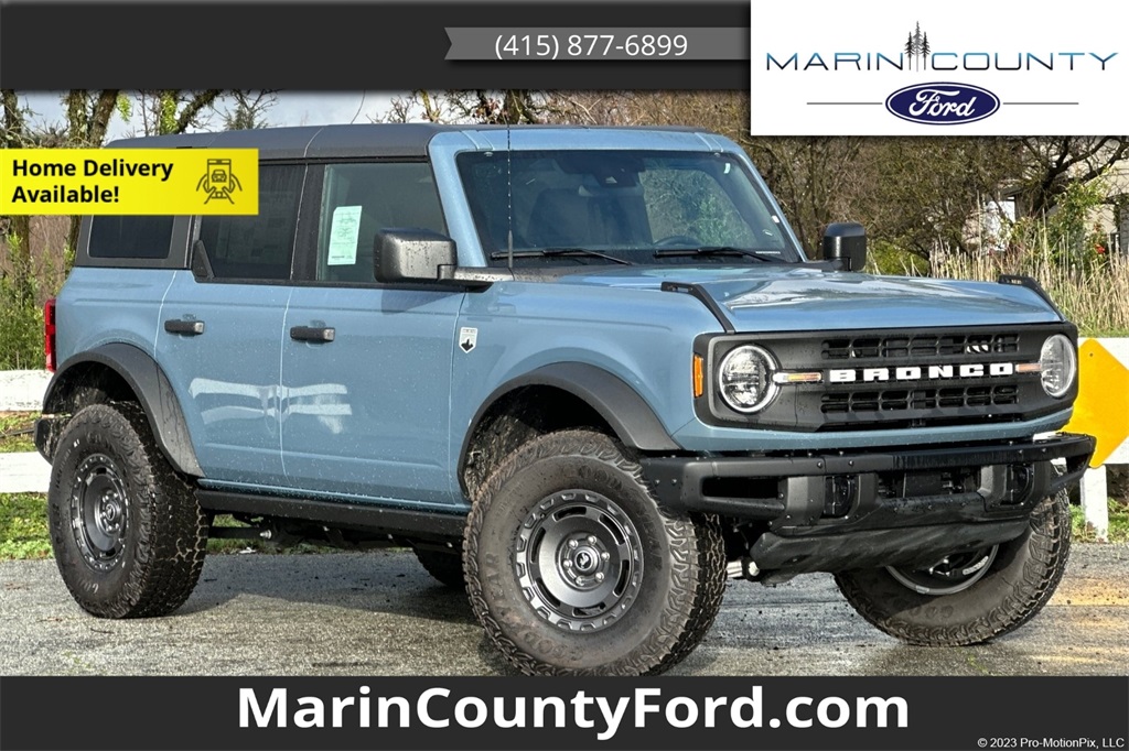 2025 Ford Bronco 4-Door Big Bend's photo