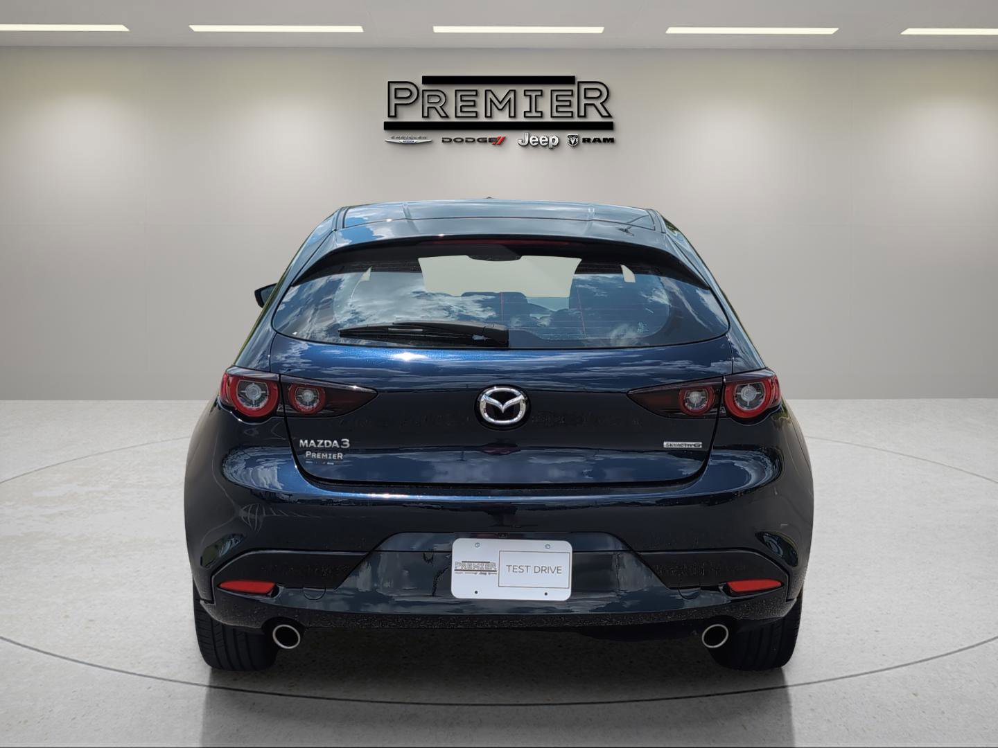 2024 Mazda Mazda3 Hatchback 2.5 s Preferred photo 8