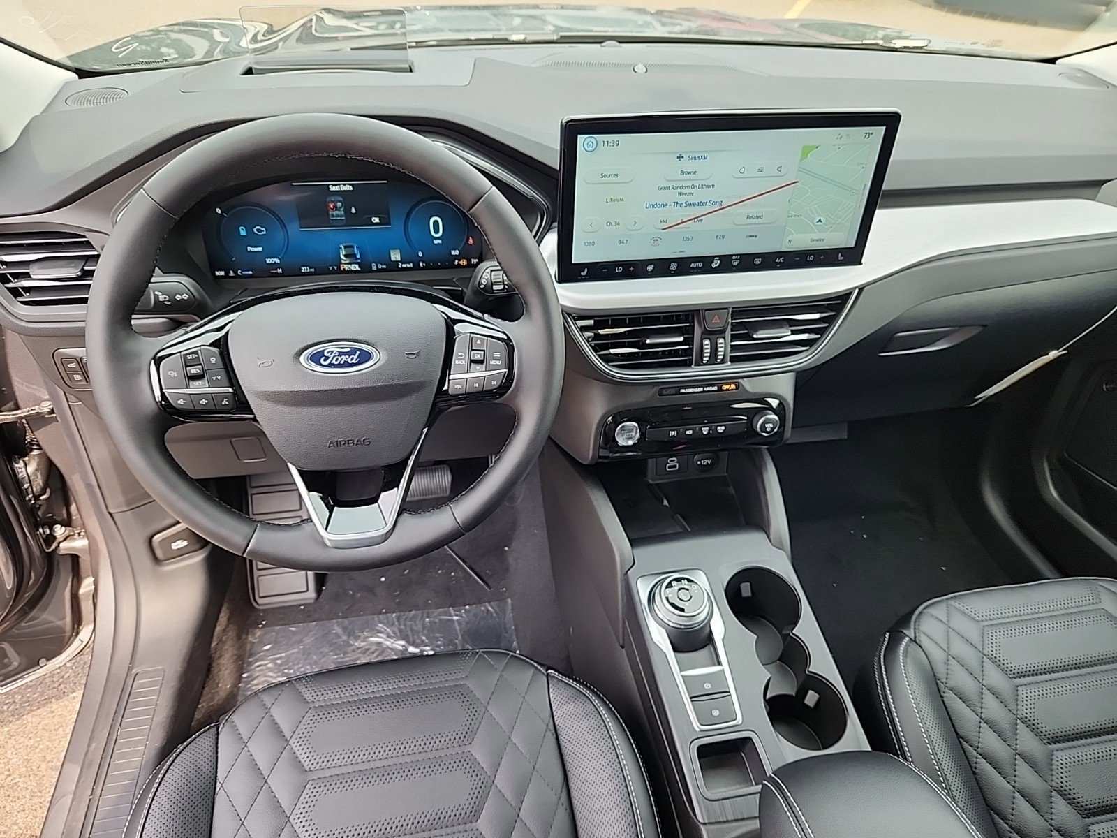2024 Ford Escape Plug-In Hybrid photo 9