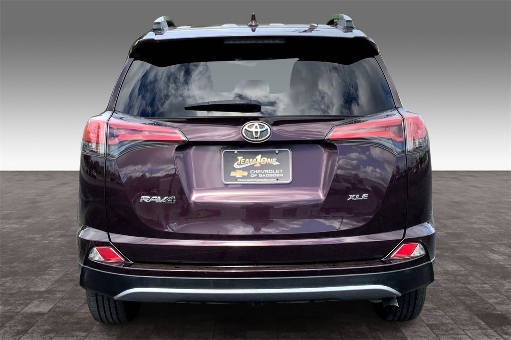 2018 Toyota RAV4 XLE photo 4