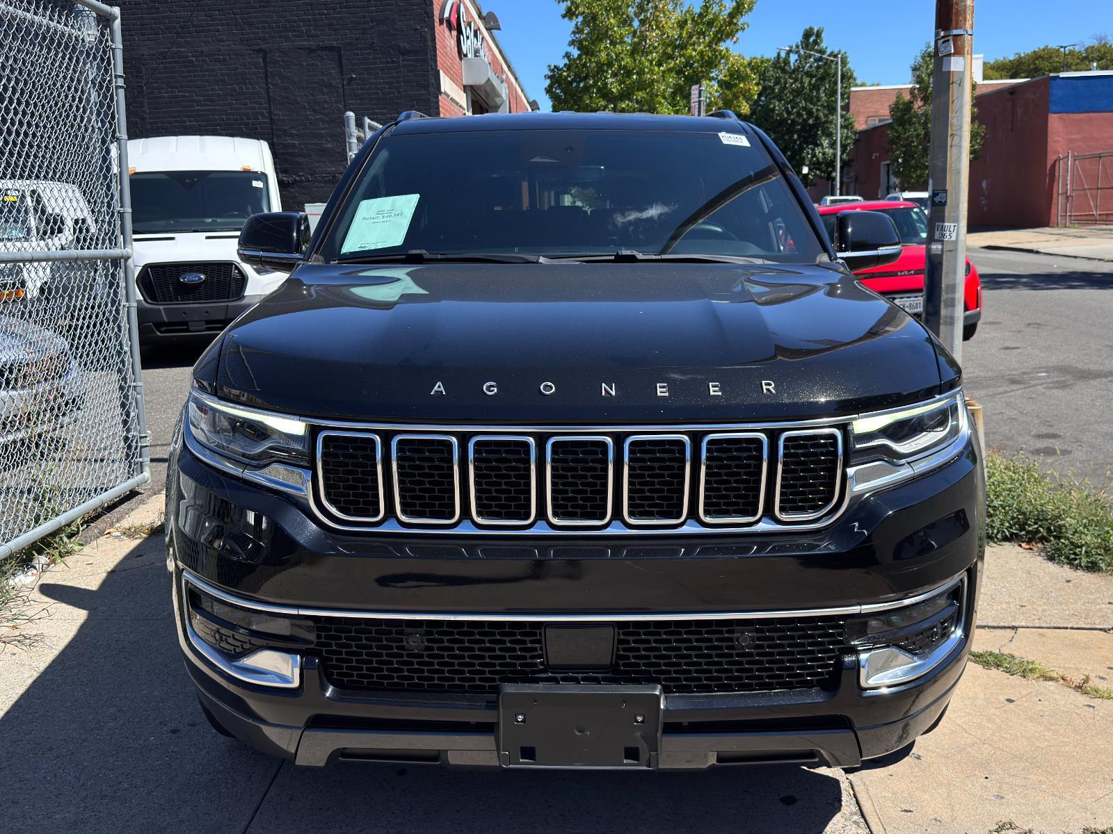 2022 Jeep Wagoneer Series II photo 2