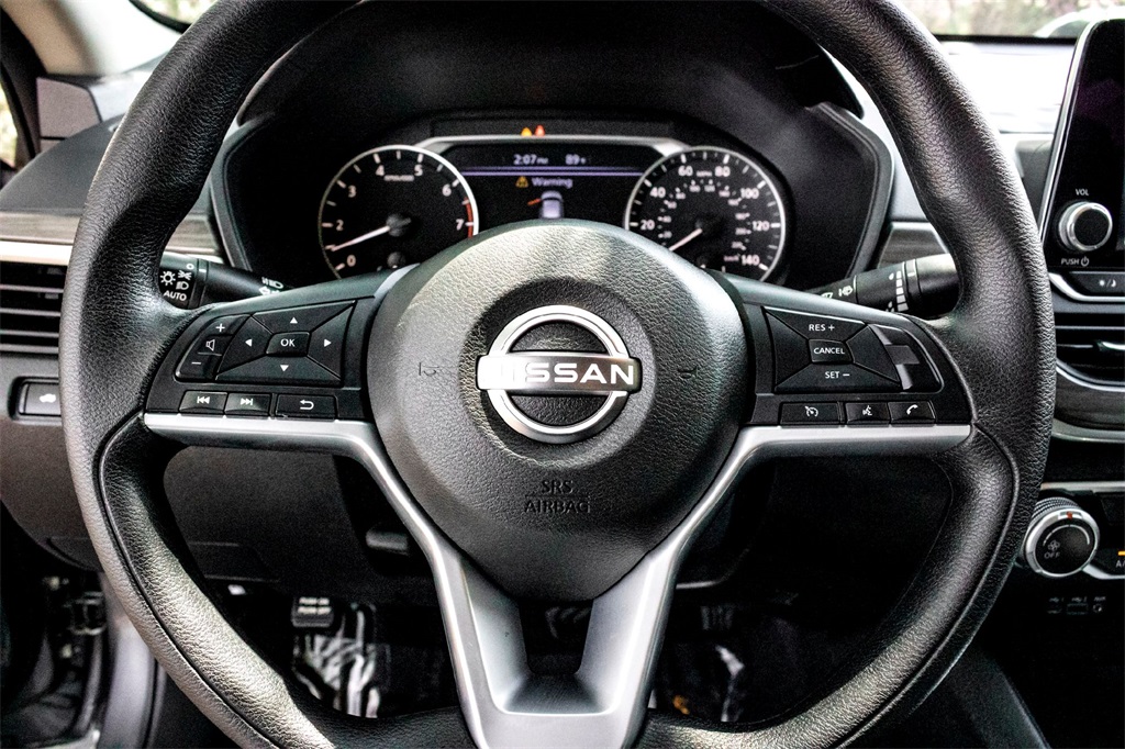 2025 Nissan Altima 2.5 SV photo 17