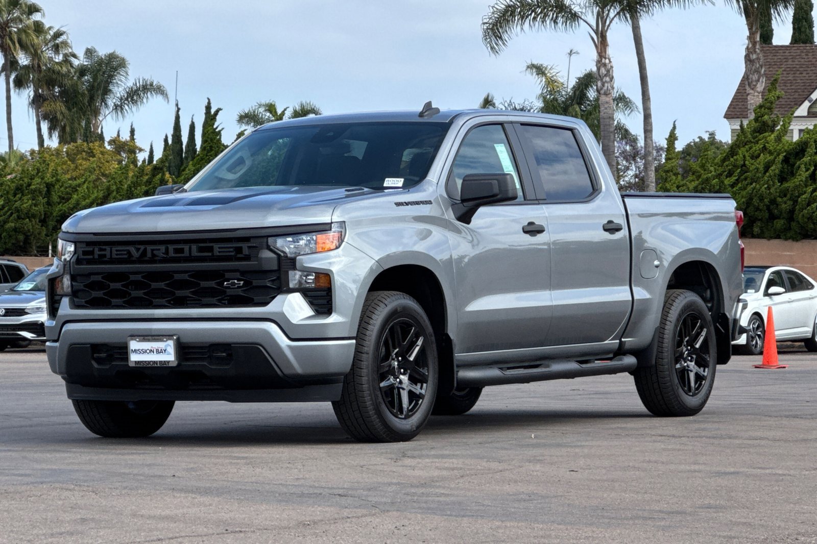 2025 Chevrolet Silverado 1500 Custom photo 8