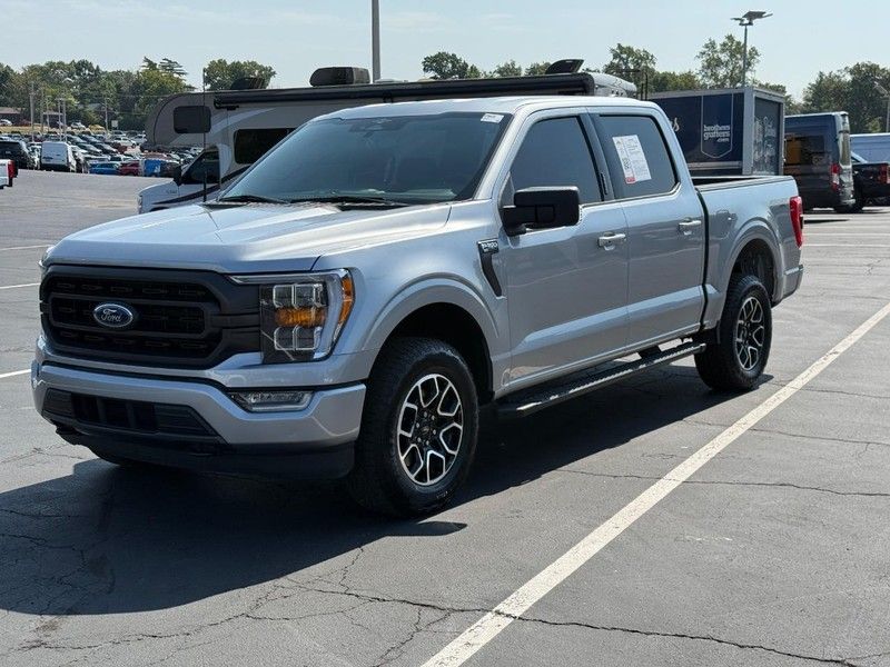 2023 Ford F-150 XLT photo 7