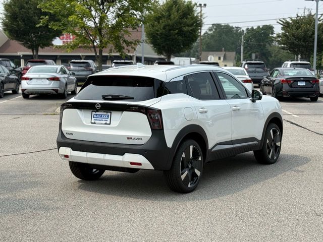 2025 Nissan Kicks SR photo 2