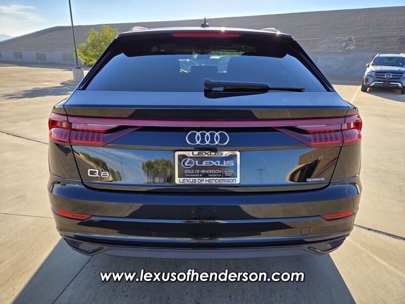 2022 Audi Q8 55 Premium photo 2