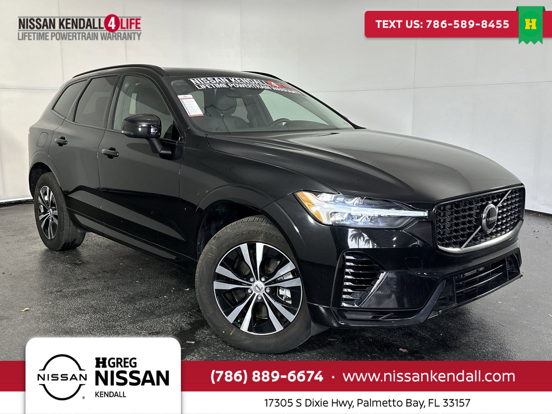 2024 Volvo XC60 Core's photo