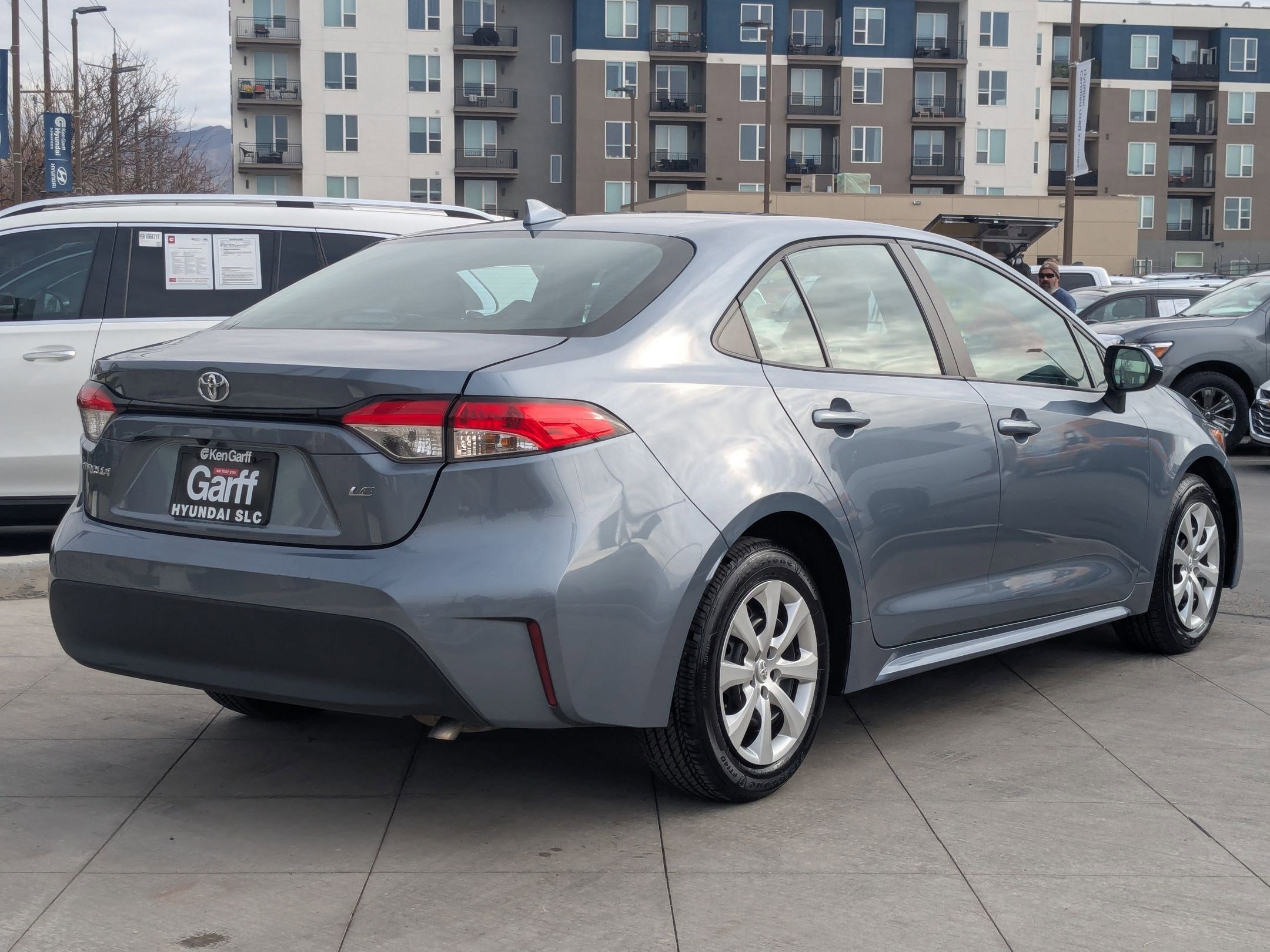 2024 Toyota Corolla LE photo 3