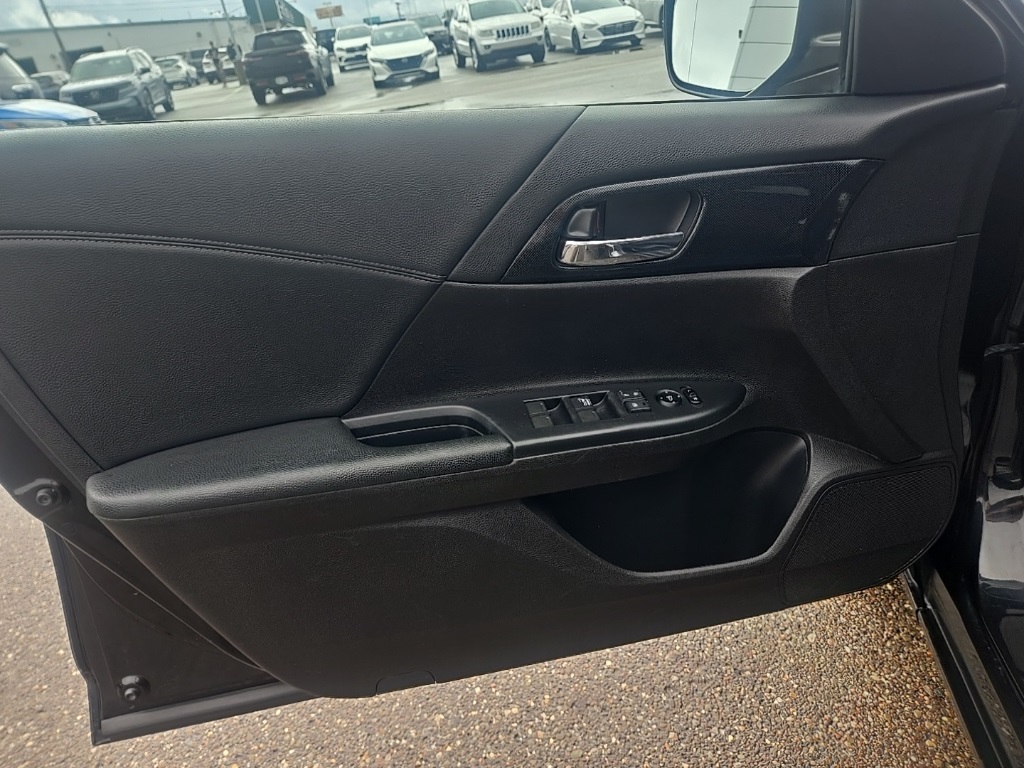 2014 Honda Accord Sport photo 11