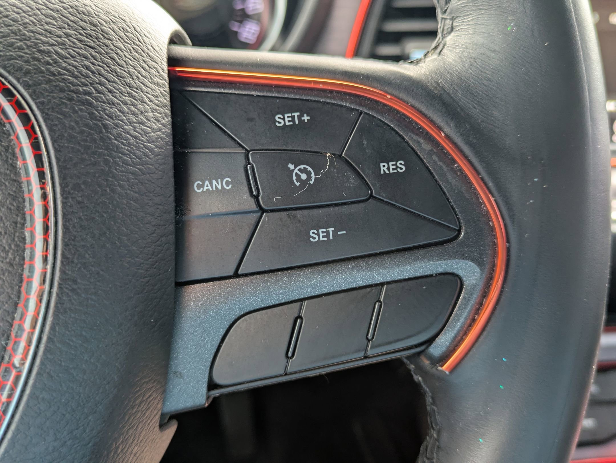 2018 Dodge Challenger SXT photo 16