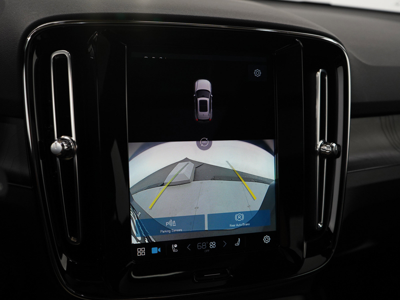2023 Volvo XC40 Recharge Twin Plus photo 20