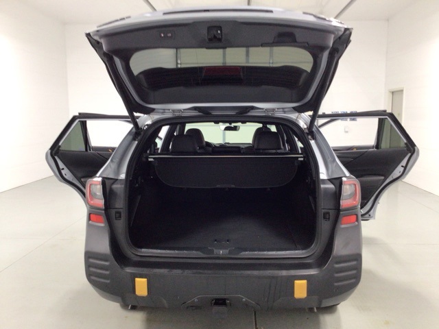 2022 Subaru Outback Wilderness photo 11