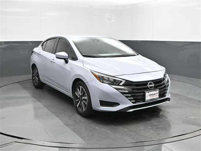 2025 Nissan Versa SV photo 19