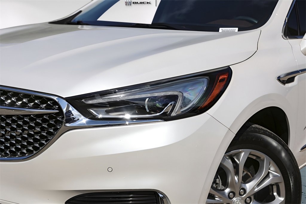 2021 Buick Enclave Avenir photo 2
