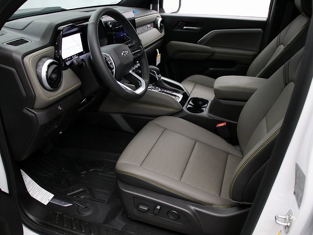 2026 Chevrolet Colorado ZR2 photo 11