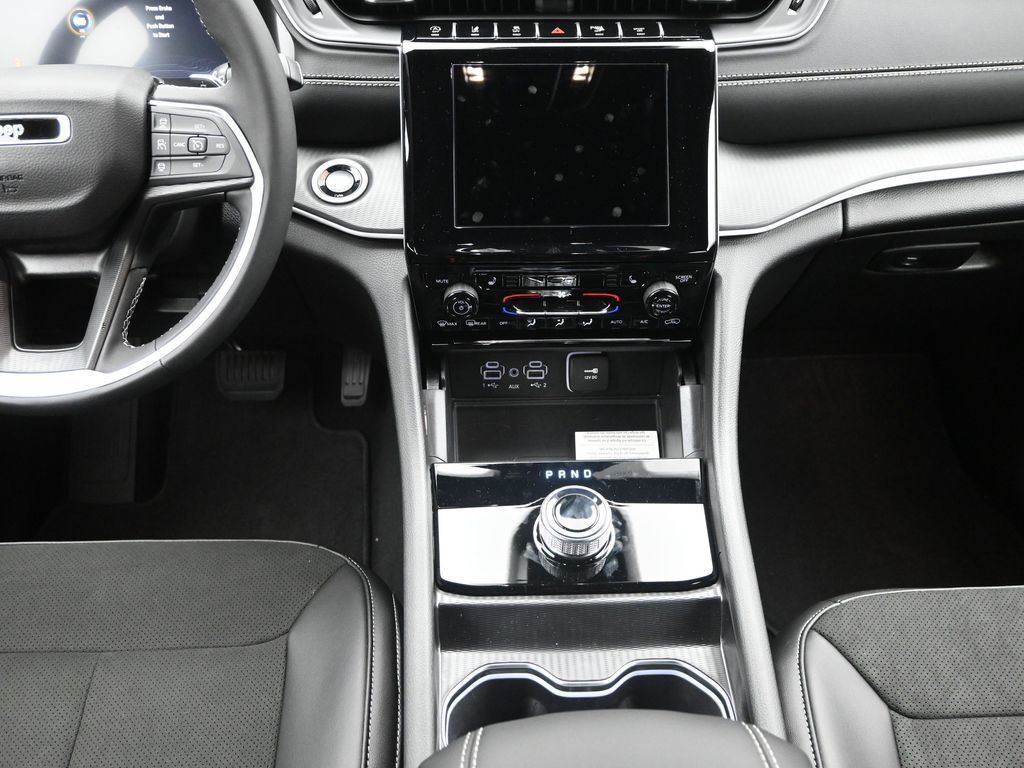 2025 Jeep Grand Cherokee Altitude X photo 11