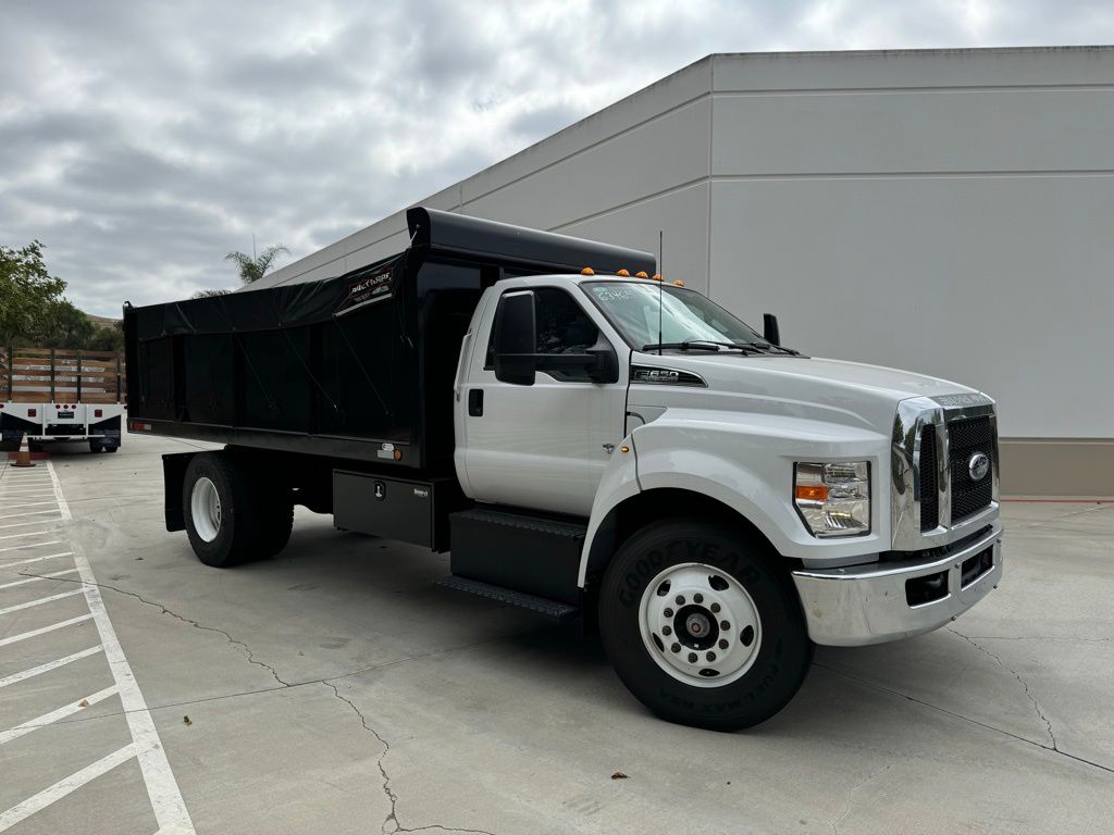 2025 Ford F-650 XL photo 21