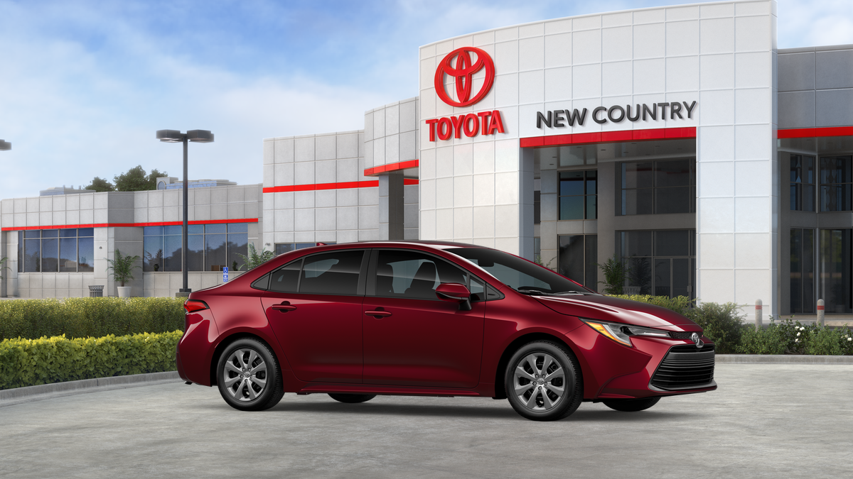 2026 Toyota Corolla LE photo 12