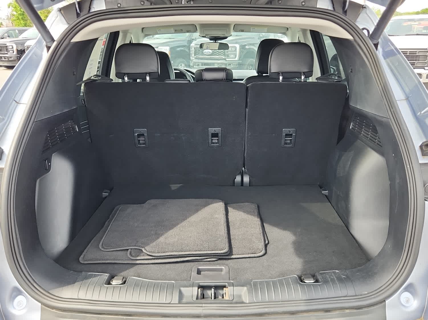 2022 Ford Escape SEL photo 19