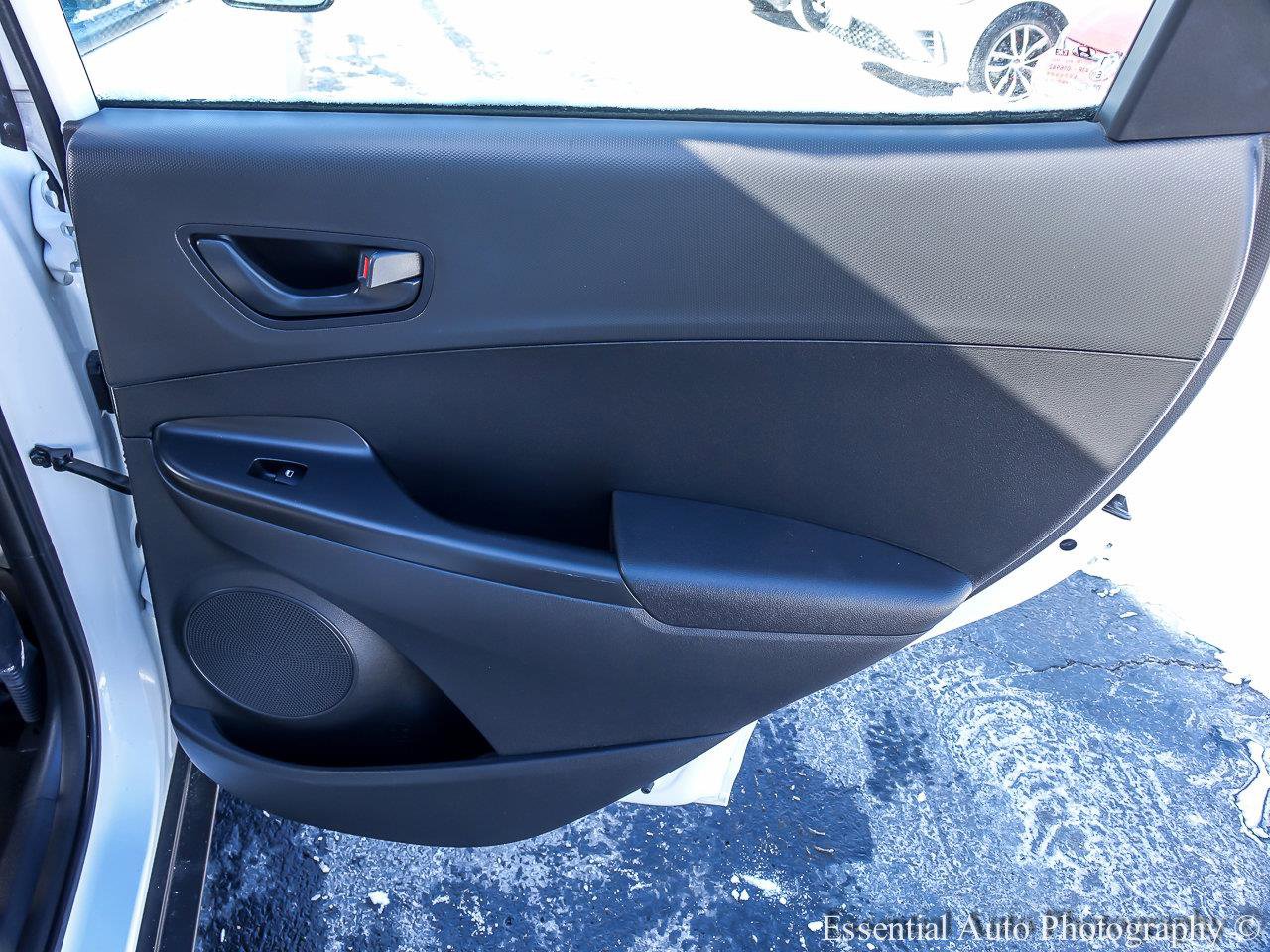 2023 HYUNDAI KONA - Image 19