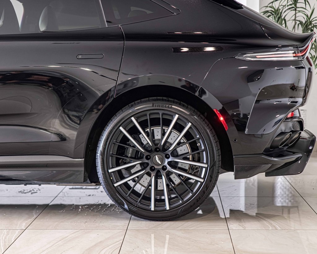 2023 ASTON MARTIN DBX - Image 7
