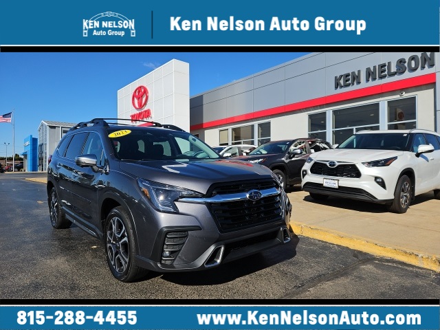 2023 Subaru Ascent Touring's photo